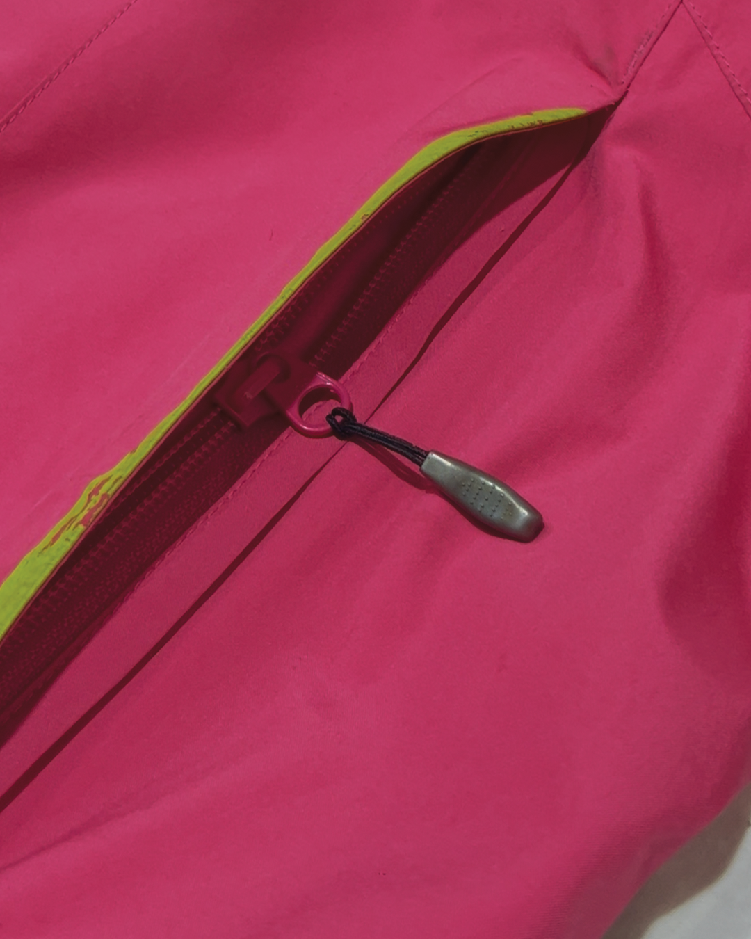 Columbia wind braker jacket