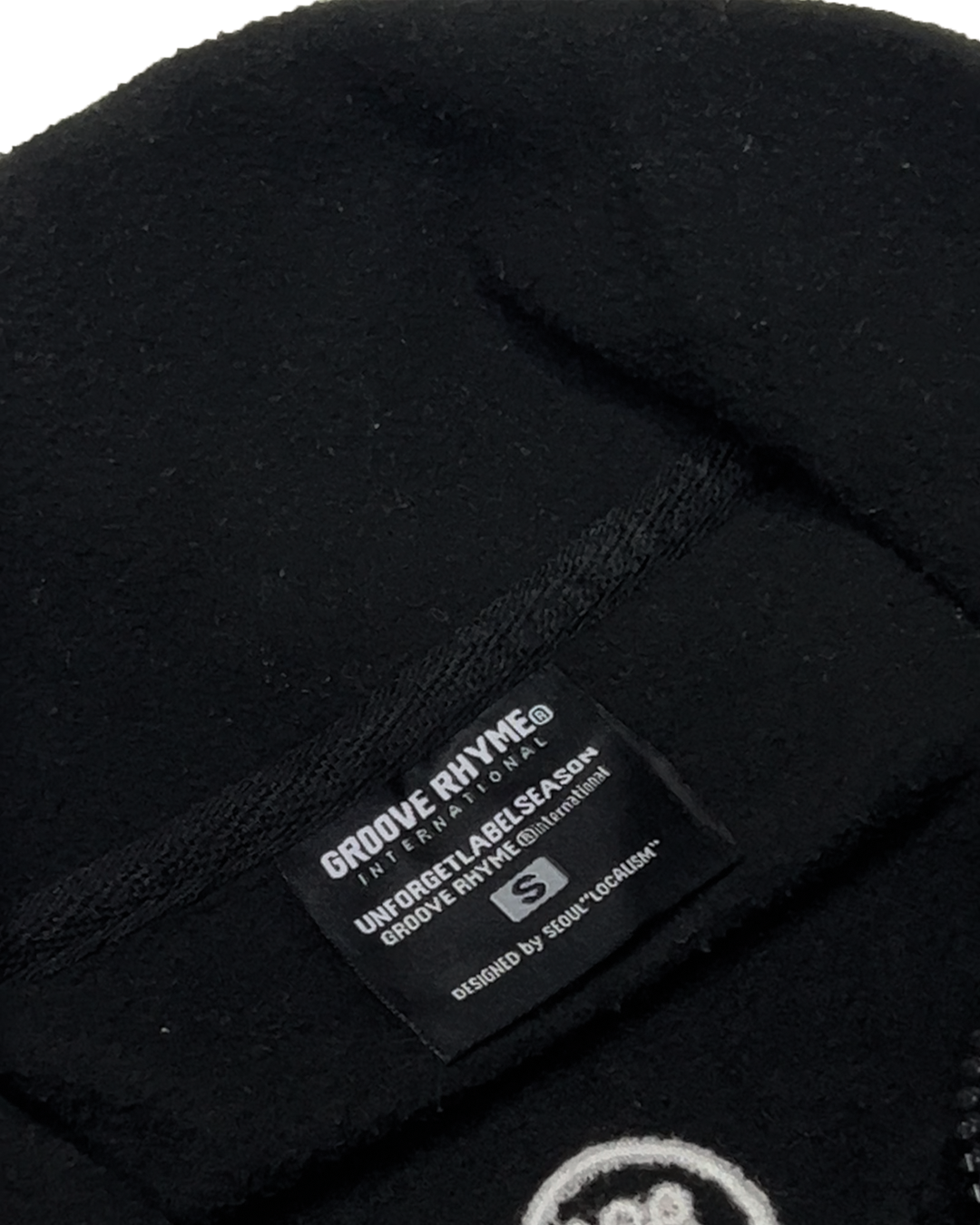 GROOVE RHYME SWEATSHIRT
